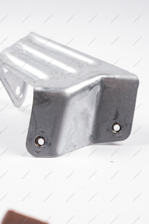 Кронштейн крепления переднего крыла и бампера правый LADA Vesta/Веста Lada