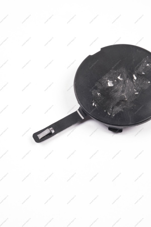 Заглушка окна переднего бампера LADA Largus/Лада Ларгус под буксир. крюк.191 крашеная Lada