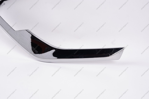 Молдинг переднего бампера нижний левый (хром) LADA Vesta FL Lada