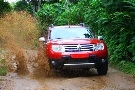Крыло переднее левое RENAULT Duster крашеное Красный тореадор 21B Api