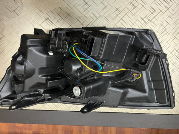 УЦЕНКА сломано ухо Фара правая 2 линзы RENAULT Logan 2014- ALRU.676512.128 лампа H7 Renault