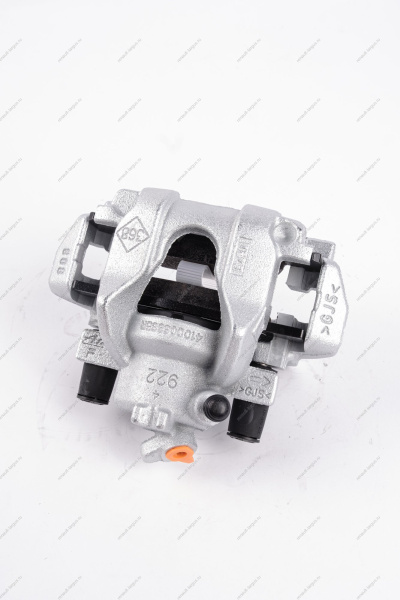 Суппорт передний правый (+2шт. тормозн. колодки 410602581R) Renault Logan II, Sandero II Renault