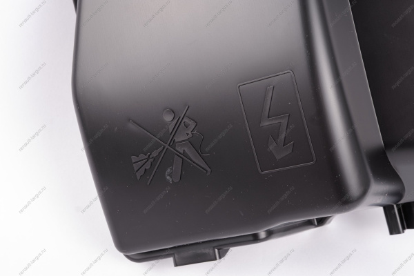 Крышка LADA Vesta/Веста блока реле и предохранителей Renault