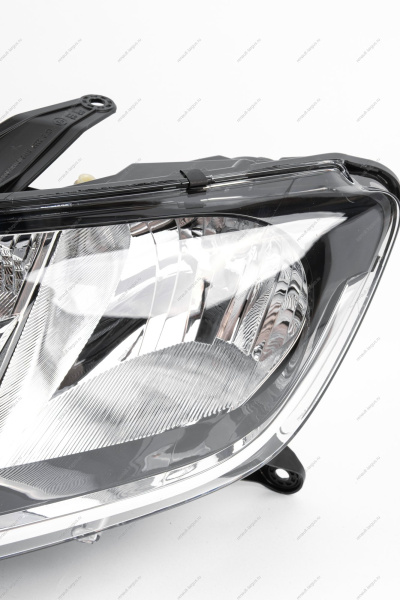 Фара левая RENAULT Logan/Рено Логан 2014- Renault