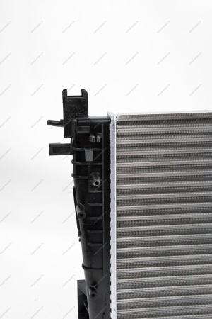 Радиатор охлаждения LADA Vesta Lada