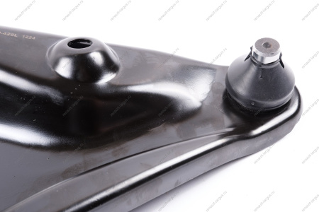 Рычаг передний правый LADA Largus/Logan 2014- (с боковой проточкой) METACO