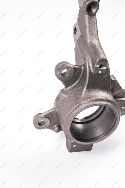 Кулак поворотный передний левый с АБС LADA XRAY Renault