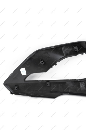 Накладка переднего бампера левая без отвер. под датчик слепой зоны (под покраску) LADA Vesta SW Cross FL Lada