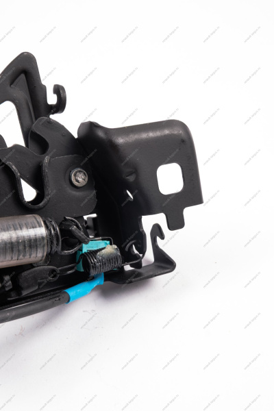 Замок двери LADA Largus/Лада Ларгус внутренний передний правый с эл. приводом (Valeo) Lada