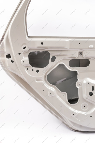 Дверь задняя левая Lada Vesta SW Cross (универсал) (катафорезный грунт) Lada