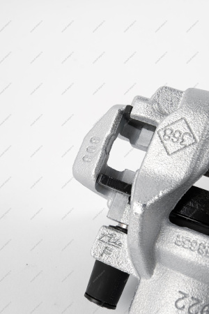 Суппорт передний правый в сборе Renault Logan II, Sandero II (суппорт 410016069R +2шт тормозн.колодки 410602581R) Renault