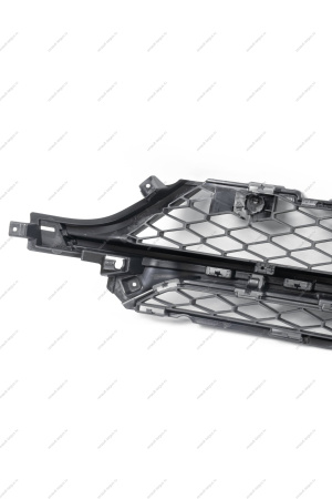 Решетка переднего бампера нижняя LADA Vesta FL Lada