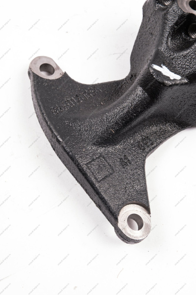 Кронштейн правой опоры двигателя 21129 (P4M) LADA Vesta Lada