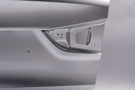 Крышка багажника в цвет 691 Платина (Серебристый) LADA Vesta NG (седан) Lada