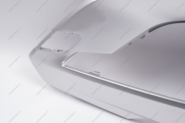 Накладка переднего бампера правая без отвер. под датчик слепой зоны в цвет 691 Платина (Серебристый) LADA Vesta SW Cross NG Lada