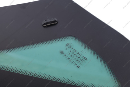 Стекло LADA Vesta окна боковины левое с упорами в сборе (глубокая тонирован) (Overtinted) Lada