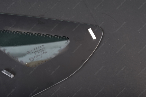 Стекло LADA Vesta/Веста окна боковины правое (тонирован) (Tinted) Lada