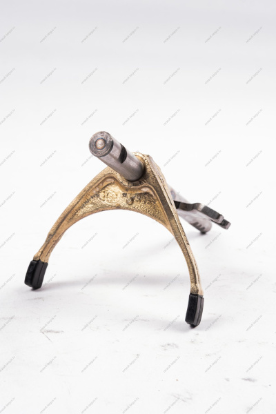 Шток переключения 1-2-ой передачи с вилкой в сборе КПП-JR5 LADA Largus Renault