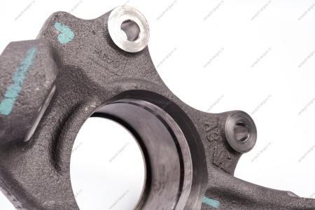 Кулак поворотный правый RENAULT Duster Renault