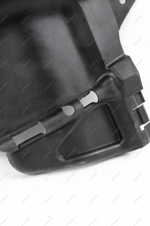 Щиток передней левой арки колеса боковой LADA Largus Renault