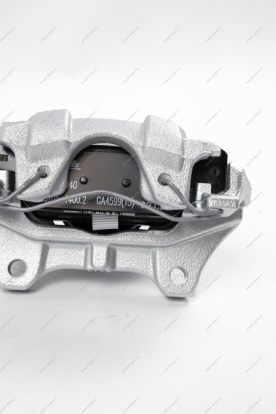 Суппорт передний левый в сборе Renault Logan II, Sandero II (суппорт410118579R +2шт тормозн.колодки 410602581R) Renault