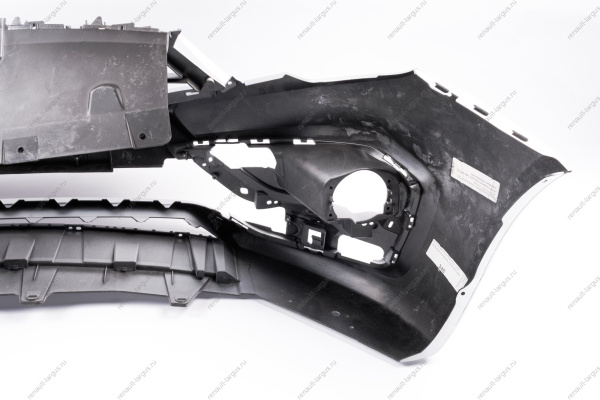 Бампер передний без отверстий под датчики системы парковки в цвет 691 Платина (Серебристый) LADA Vesta FL Lada