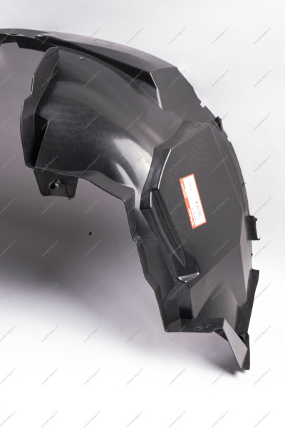 Подкрылок RENAULT DUSTER 17- перед.лев. Polcar