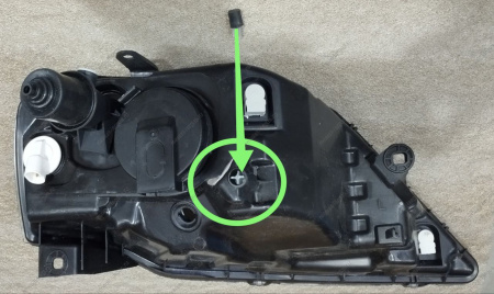 УЦЕНКА Фара LADA Largus новая /RENAULT Logan после 2010 левая ( Отломан винт регулировки ) Cartronic