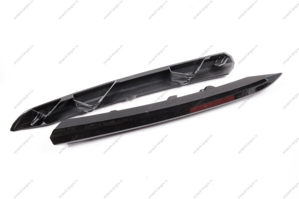 Молдинг переднего бампера к-т 4шт (черный глянец) LADA Vesta FL Россия