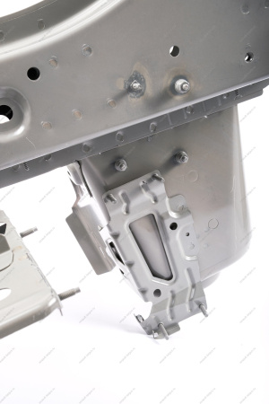 Брызговик LADA Largus с лонжероном левый в сборе (двигат.11189/21129) Lada