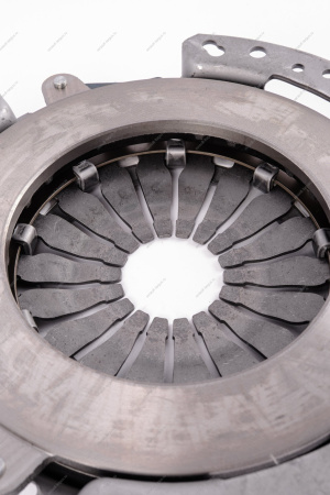 Диск сцепления LADA Vesta/Largus нажимной + ведомый КПП- JH3 (без выжимного подшипника) к-т Trialli