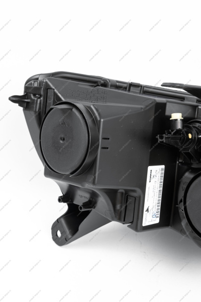 Фара левая RENAULT Logan/Рено Логан 2014- Renault