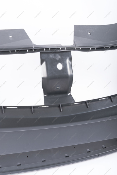 Бампер передний (не окраш) с тиснением Largus Cross Lada