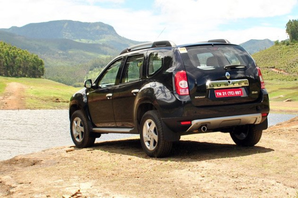 Крыло переднее левое RENAULT Duster крашеное Черная жемчужина 676 Renault