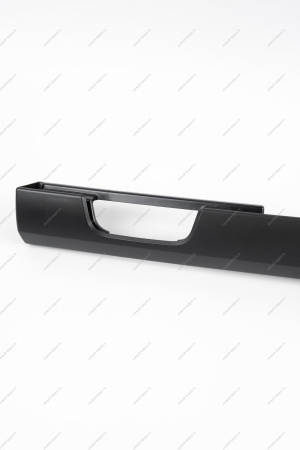 Накладка LADA Largus двери задка левая (пласт) 6001549301(без отв. под личинку) Renault