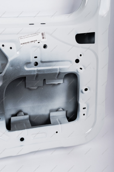 Дверь багажника LADA Largus (FL) NEW левая крашеная 221 Ледниковый (с окном, с отв под камеру) Lada