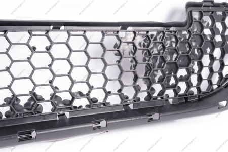 Решетка переднего бампера LADA Largus/Лада Ларгус нижняя Lada