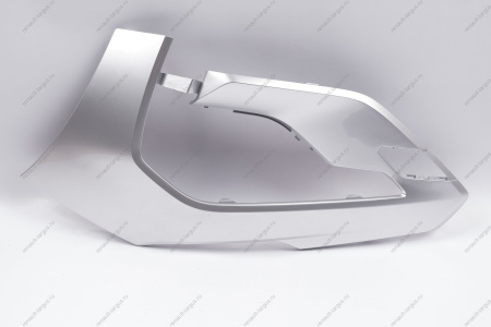 Накладка переднего бампера левая без отвер. под датчик слепой зоны в цвет 691 Платина (Серебристый) LADA Vesta SW Cross NG Lada