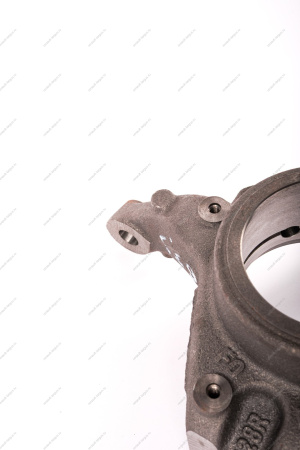 Кулак поворотный правый Renault