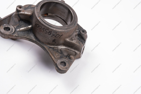 Кулак поворотный левый RENAULT Duster Renault