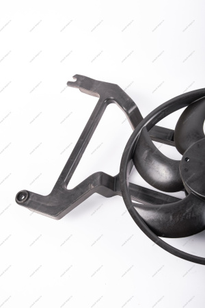 Вентилятор охлаждения с кожухом без кондиц. LADA Largus/Лада Ларгус Lada