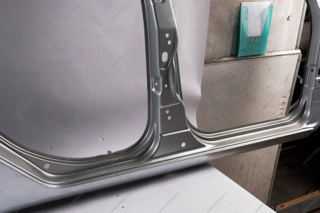 Боковина кузова LADA Vesta/Веста седан наружная правая (ОЦИНКОВАННОЕ напыление) (крыло заднее+порог) Lada