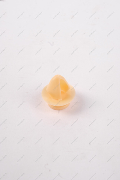 Клипса обивки двери и салона, переднего бампера LADA Largus Renault