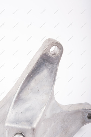 Кронштейн левой опоры подвески двигателя (P4M,P4P-BVM5) LADA XRAY Lada