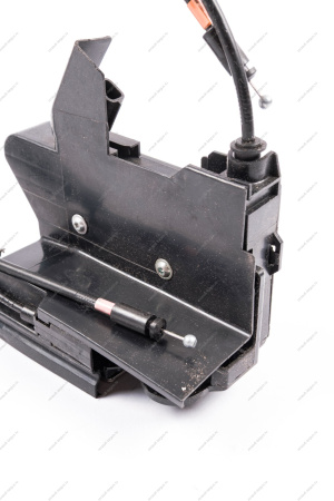 Замок передней двери правый LADA Vesta FL Lada