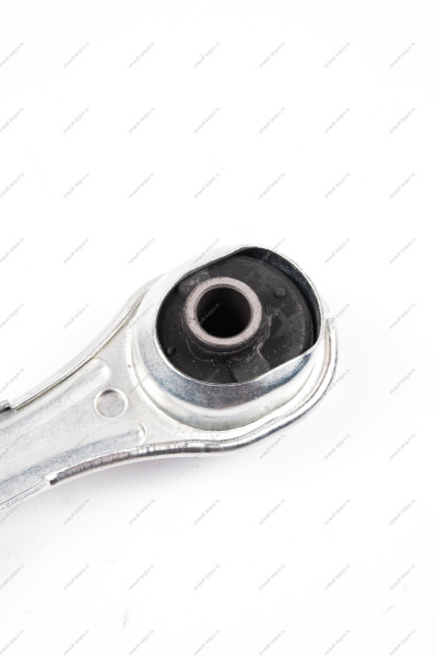 Штанга подвески двигателя с подушкой и сайлентблоком (задняя опора) (мкпп) LADA Vesta Renault