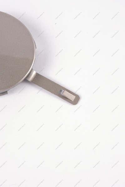 Заглушка окна переднего бампера LADA Largus/Лада Ларгус под буксир. крюк. 242 Серый базальт (Серо-бежевый) крашеная Lada