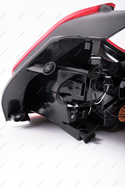 Фонарь LADA XRAY задний левый Renault