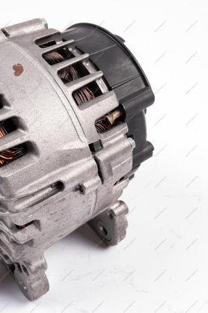 Генератор 150А RENAULT Duster 1 5 dci 4x4 Renault