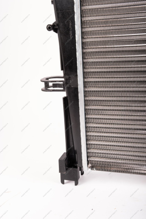 Радиатор охлаждения LADA XRAY/Vesta / Largus FL/RENAULT Logan 2014- (авто с кондиц) Lada